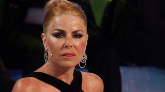 Loredana Lecciso fa un passo indietro