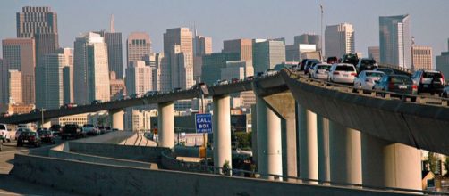 Traffic in downtown San Francisco Freeway, California. - [Image credit &ndash; Wonderlane / Wikimedia Commons)