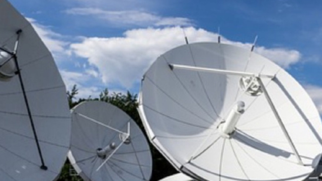 antenne satellitari di trasmissione