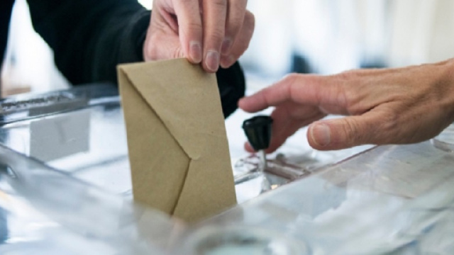 Elections l&eacute;gislatives partielles : les Macronistes affaiblis