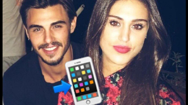 Francesco Monte riceve un sms prima di partire per l'isola.