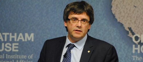 Puigdemont difunde un v&iacute;deo por las redes sociales