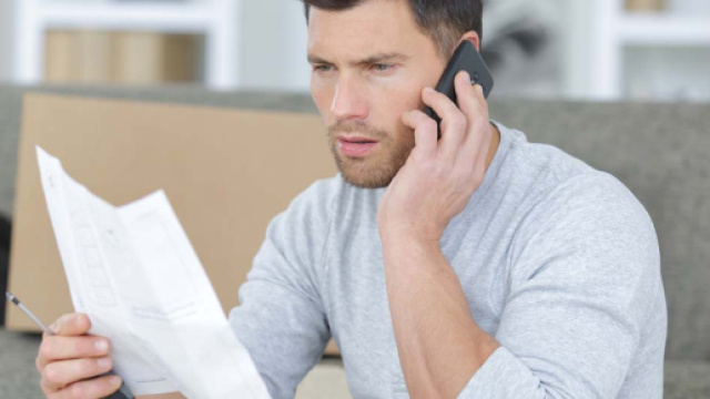 Bolletta del telefono: Altroconsumo denuncia cartello anti-concorrenziale.