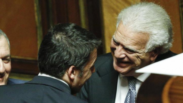 I leader di Ala, Denis Verdini e Vincenzo D'Anna, insieme a Matteo Renzi