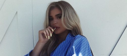 KUWTK' Fans Eagerly Await Kylie Jenner's pregnancy announcement. [Image via Kylie Jenner/Instagram]