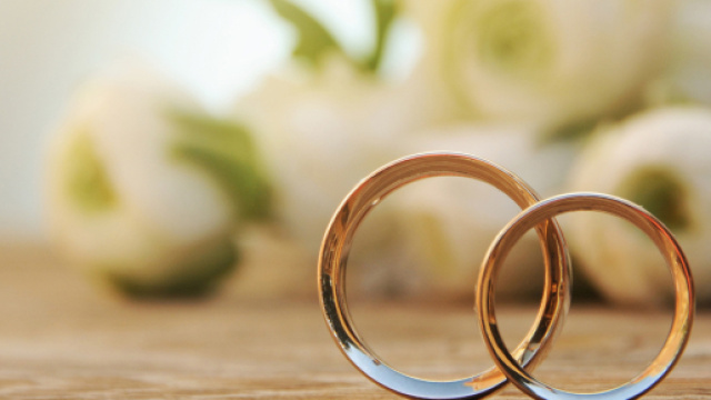 A Pisa si sono uniti in matrimonio un paziente dializzato e l'infermiera che gli ha donato un rene.