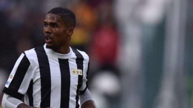 Juventus, infortuni per Douglas Costa e Bernardeschi