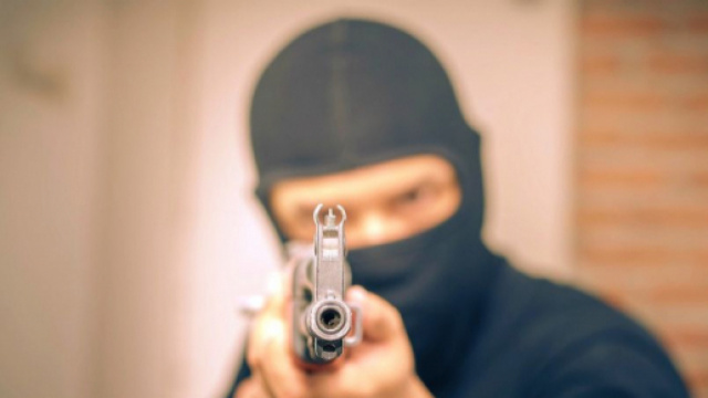 Secondo il quotidiano The Guardian, l'Interpol ha segnalato all'Italia lo sbarco di 50 terroristi islamici nel nostro Paese. - panorama.it
