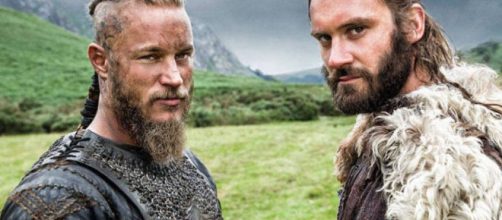 Ragnar e Rollo na s&eacute;rie ''Vikings''