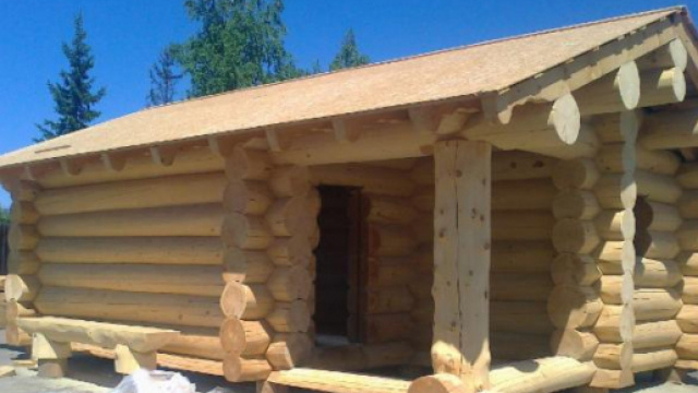 Case realizzate con tronchi di legno ad incastro