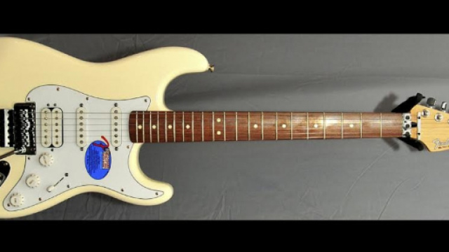 fender-standard-hss-stratocaster-floyd-rose-white - romanguitars.com
