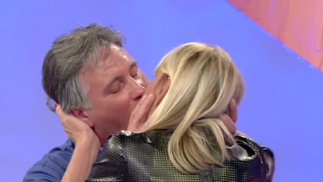 Uomini e Donne trono over: nuovo bacio tra Gemma e Giorgio.