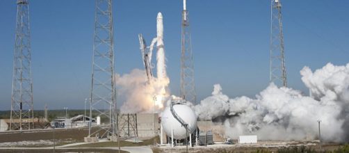 SpaceX&rsquo;s Falcon 9 rocket and Dragon spacecraft (Image credit - Tony Gray and Kevin O'Connell, Wikimedia Commons)