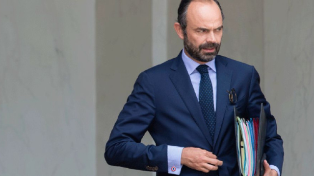 PHOTOS &ndash; Edouard Philippe (L'&eacute;mission politique) d&eacute;couvrez sa ... - gala.fr