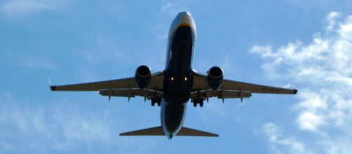 Airplane in flight -- xlibber/Flickr