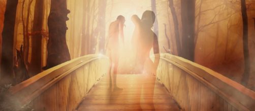 On the cusp of communication with the beyond. [Image via sciencefreak/Pixabay]