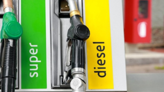 Benzina: scheda carburante addio