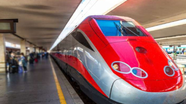 Freccia Rossa fermo in stazione