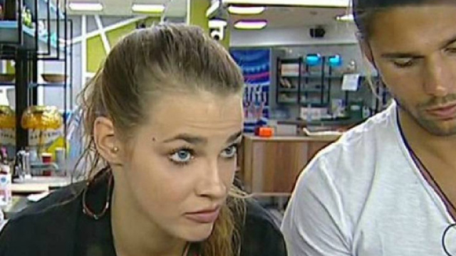 Luca Onestini e Ivana Mrazova: giochi, scherzi e chiacchiere fino ... - chedonna.it