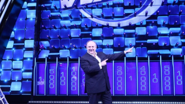 Sospeso 'The Wall' con Gerry Scotti