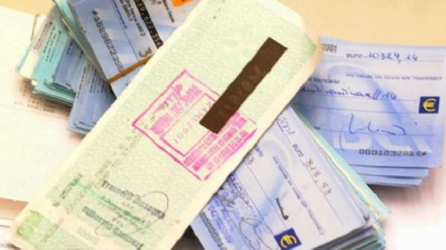 Truffe aumentate in Italia, in pericolo gli assegni