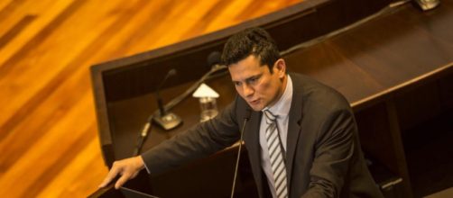 F&eacute;rias do juiz terminaram e ele est&aacute; de volta com nova senten&ccedil;a