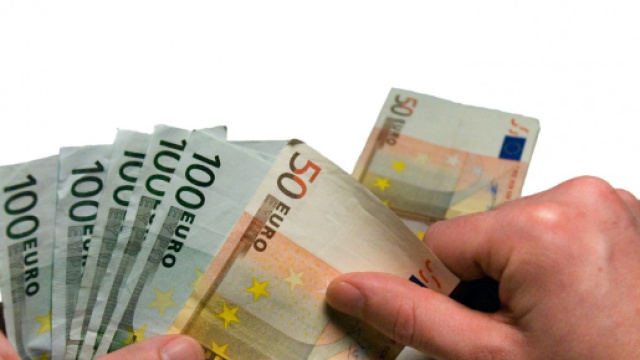 I risparmiatori italiani hanno pagato 10 miliardi senza saperlo nel 2017