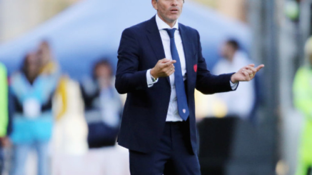 Il mister del Cagliari Diego Lopez