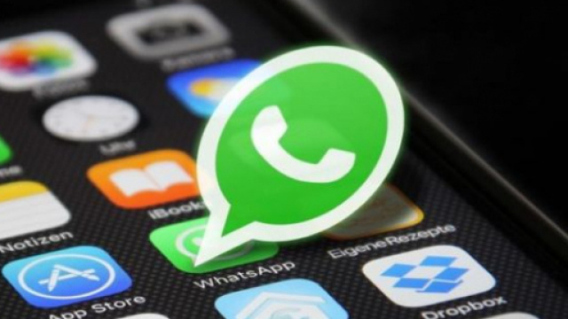 WhatsApp a pagamento? Ecco in cosa consiste l'ultima bufala sulla chat