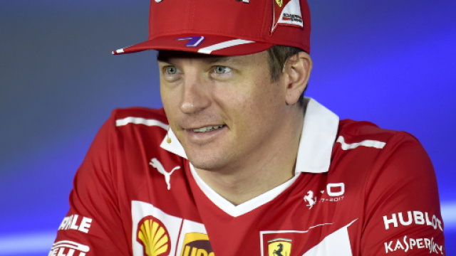 Raikkonen: consiglio ironico a Bottas dopo l'ordine di scuderia Mercedes - circusf1.com
