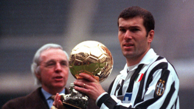 Connaissez-vous bien Zin&eacute;dine Zidane ? | Playbuzz - playbuzz.com