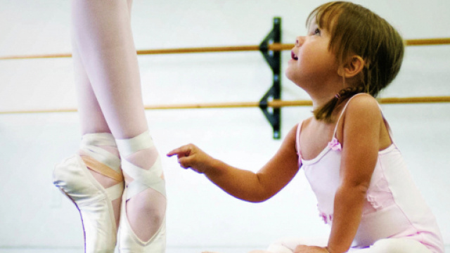 La danza offre molti vantaggi per lo sviluppo dei bambini