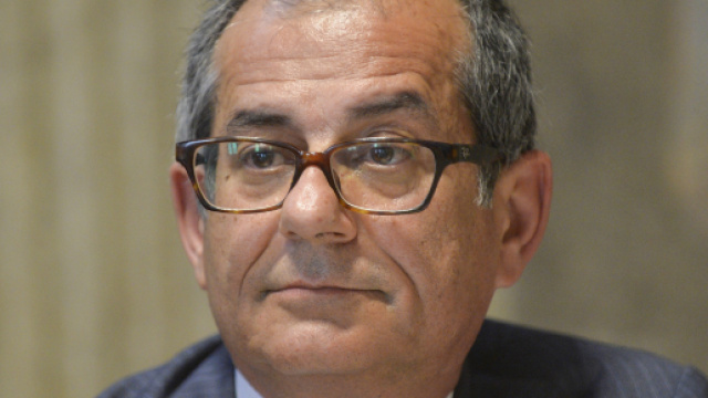 Pensioni, Tria: 'Quota 100 temporanea e sperimentale'