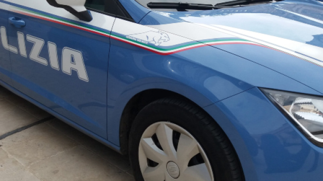 Denunciata donna russa per violenza sessuale