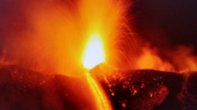 L'Etna rischia di collassare su se stesso, impossibile prevedere uno tsunami
