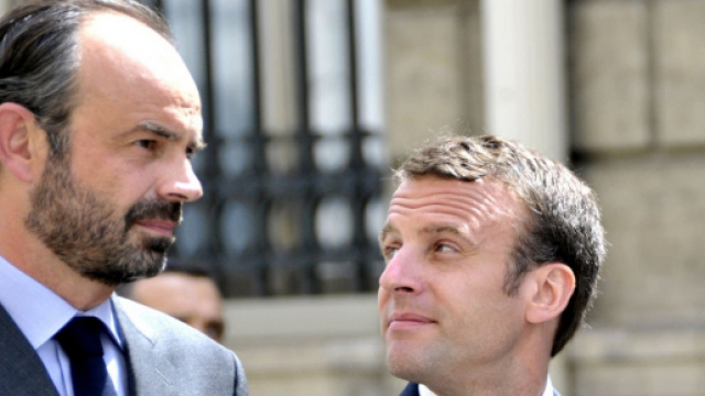 Sondage : &Eacute;douard Philippe plus populaire qu'Emmanuel Macron