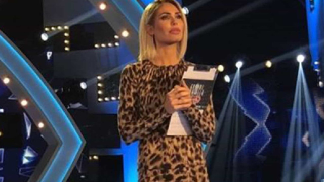 Ilary Blasi e la confessione sul nuovo look a Verissimo
