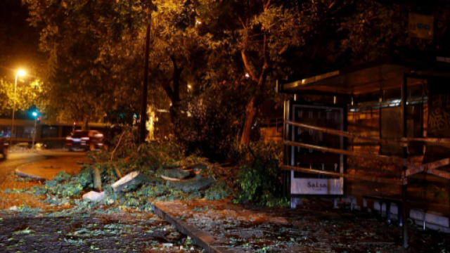 La temp&ecirc;te Leslie s'abat sur le Portugal.