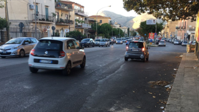 Scontro con un'auto: motociclista muore a 29 anni, seconda vittima ... - gds.it