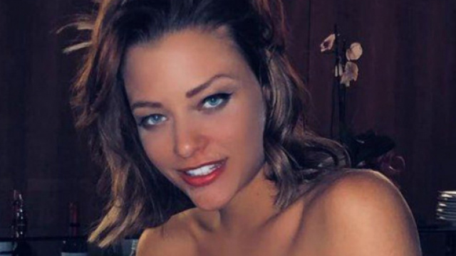 Gossip, Silvia Provvedi potrebbe essere in dolce attesa: il commento della madre.