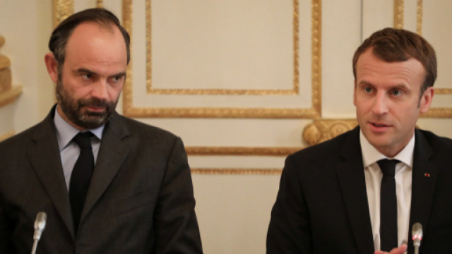 Le nouveau report du remaniement pose certaines questions