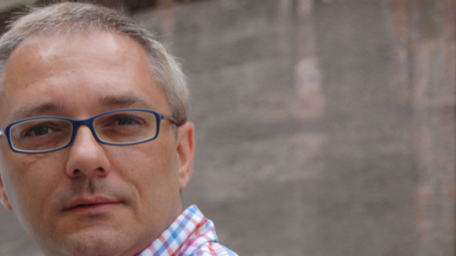 Maurizio Crosetti invita ad appendere i fascisti per i piedi, poi si scusa