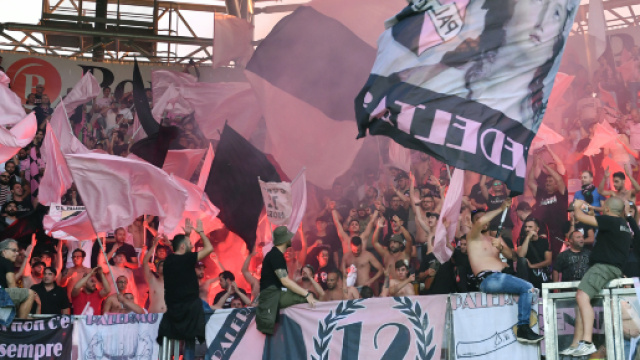 La tifoseria del Palermo a seguito della propria squadra - scommettievinci.net