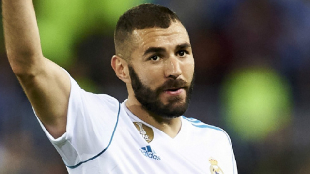 Rumeur Mercato : Benzema se serait propos&eacute; au PSG
