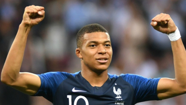 5 stars qui voient Mbapp&eacute; Ballon d'Or