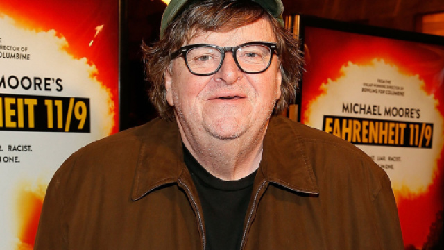 Michael Moore: 'Salvini &egrave; razzista e bigotto. La sinistra ha perso la sua identit&agrave;'
