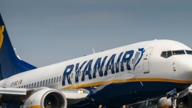 Ryanair, bagagli a mano a pagamento: richiesta sospensione immediata dall'Antitrust