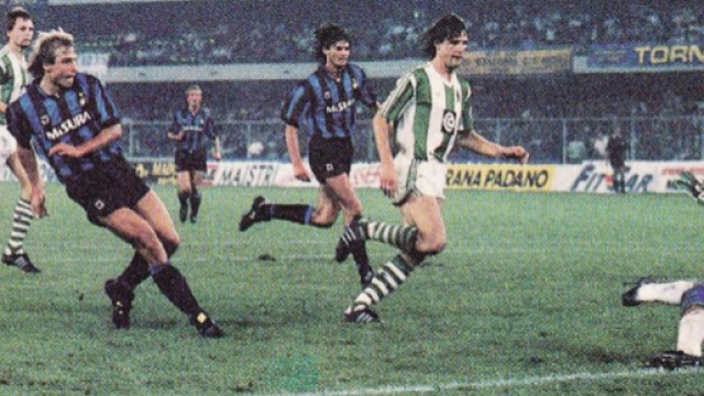 Inter-Rapid Vienna 3-1, 3 ottobre del 1990: il terzo gol nerazzurro segnato da Jurgen Klinsmann