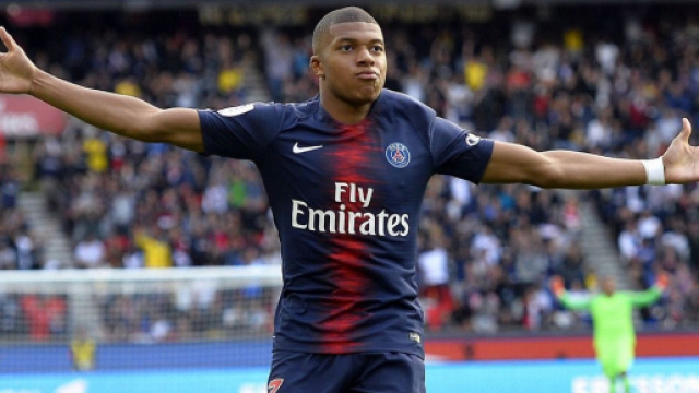 PSG : Manchester City ne l&acirc;che pas Mbapp&eacute;