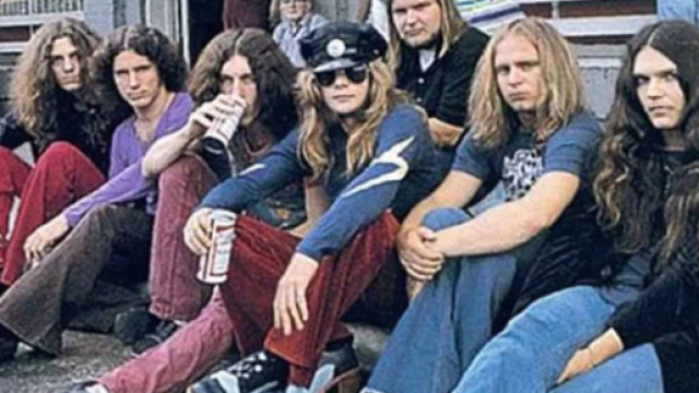 La band Lynyrd Skynyrd negli anni '70